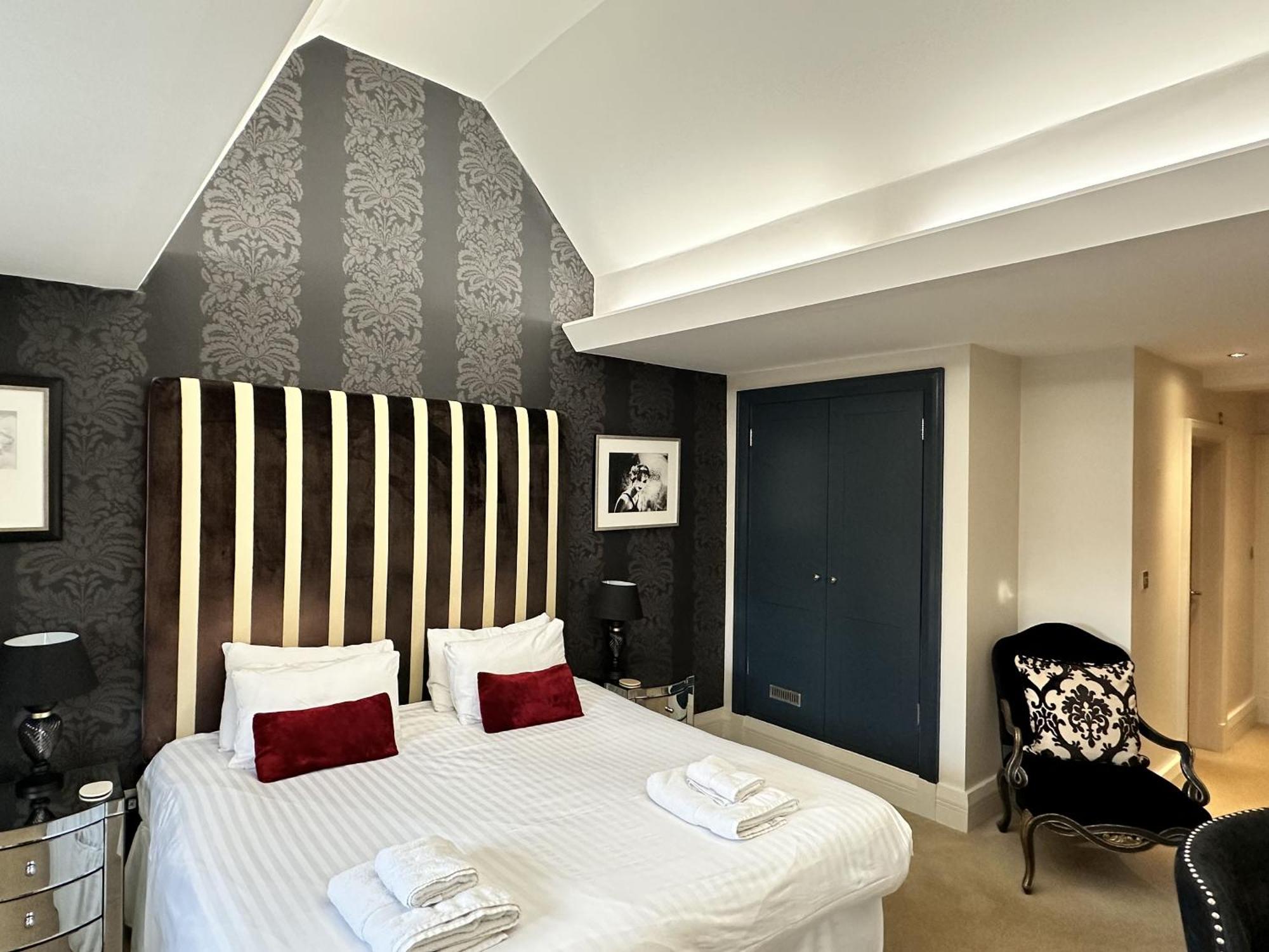 غريت بيركهام The Kings Head Country Hotel المظهر الخارجي الصورة