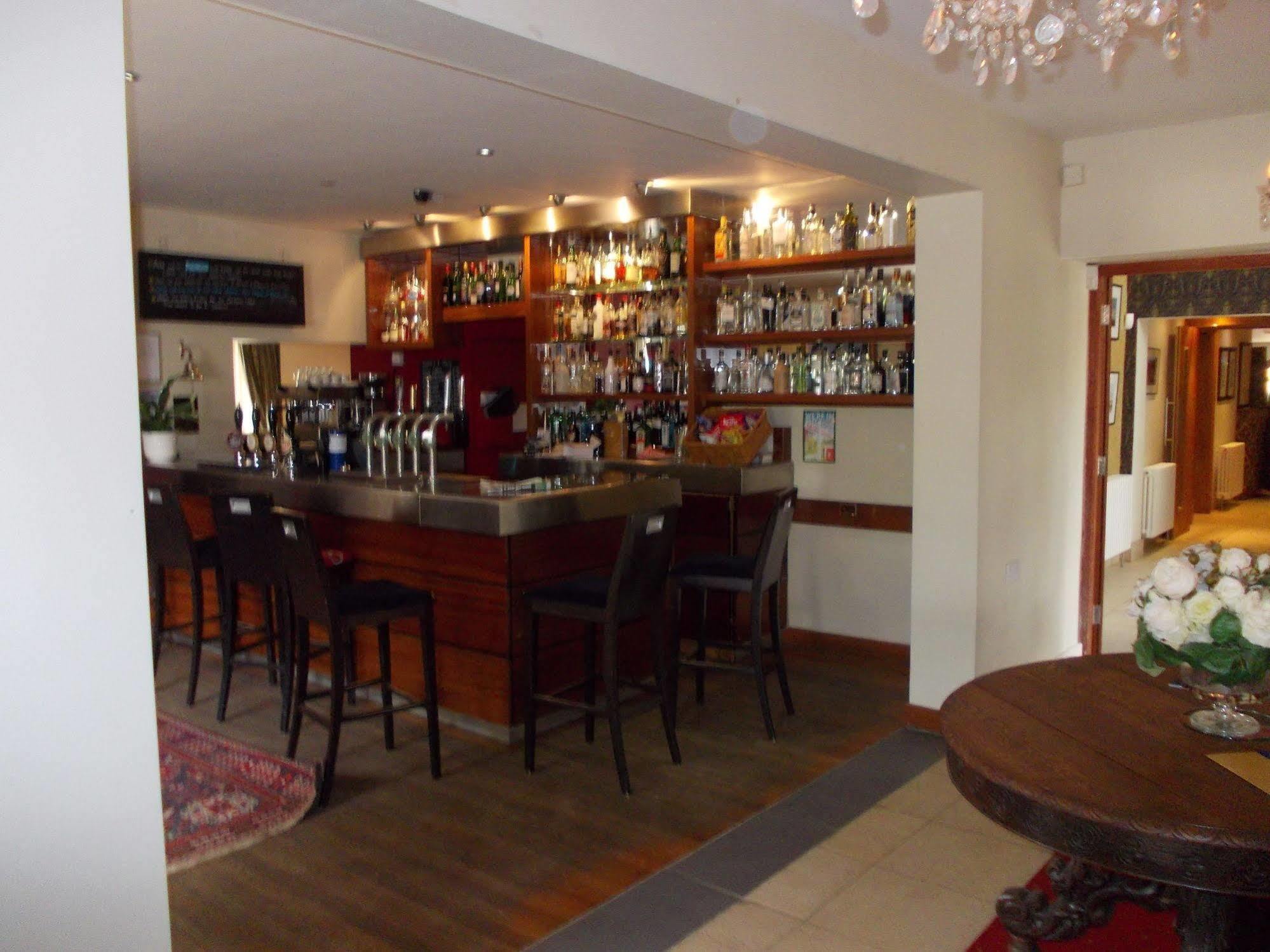 غريت بيركهام The Kings Head Country Hotel المظهر الخارجي الصورة